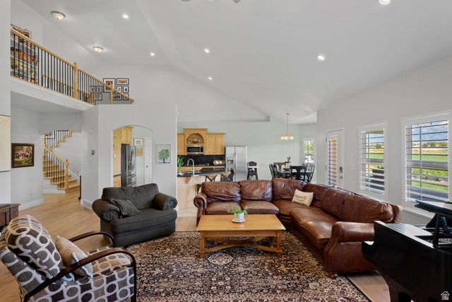 1207 S 2035 W, Lehi, UT 84043