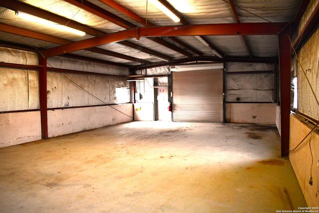 16776 S IH 35, Dilley, TX 78017