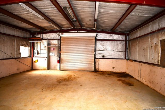 16776 S IH 35, Dilley, TX 78017