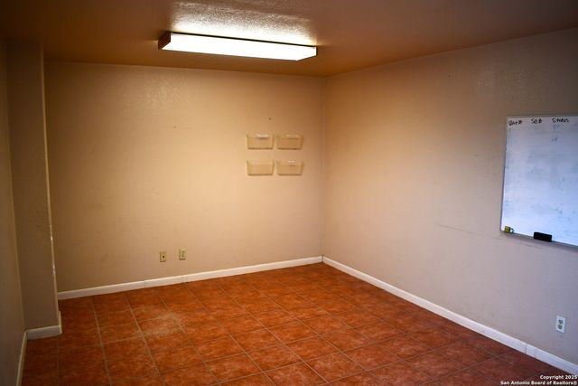 16776 S IH 35, Dilley, TX 78017