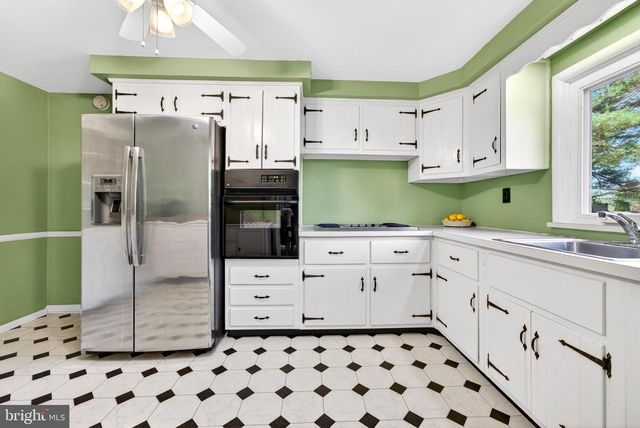 1547 MARLBORO RD, West Chester, PA 19382