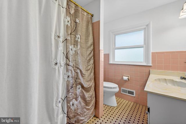 1547 MARLBORO RD, West Chester, PA 19382