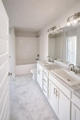 8782 Waterstone Boulevard, Fort Pierce, FL 34951