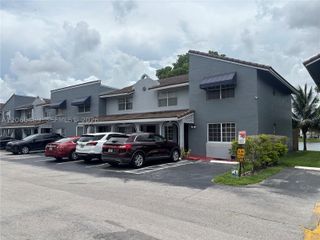6910 NW 173rd Dr 1008, Hialeah, FL 33015