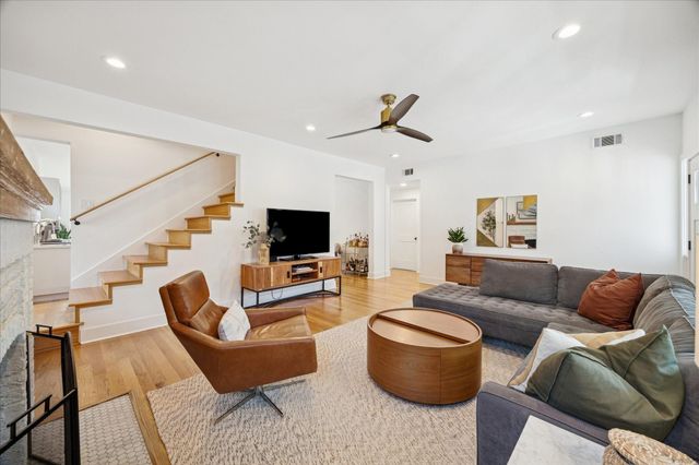 3006 Houston Avenue, Houston, TX 77009