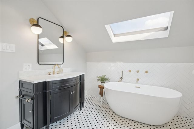 3006 Houston Avenue, Houston, TX 77009