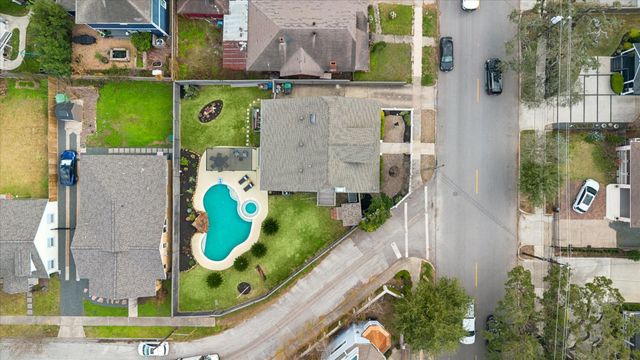 3006 Houston Avenue, Houston, TX 77009