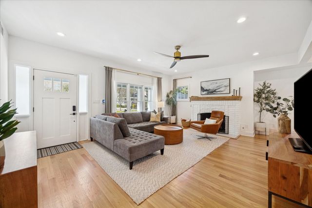 3006 Houston Avenue, Houston, TX 77009