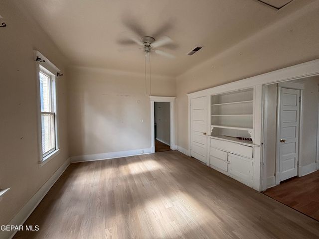 1931 Arizona Avenue A, El Paso, TX 79902