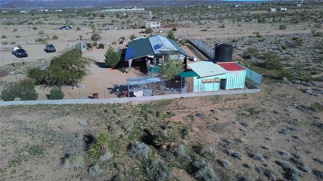 7610 6th Street, Dolan Springs, AZ 86441