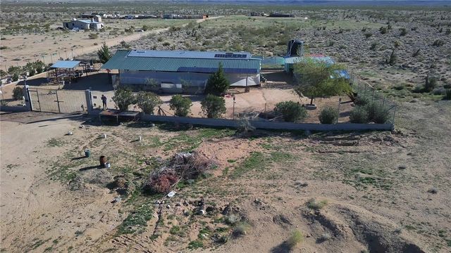 7610 6th Street, Dolan Springs, AZ 86441