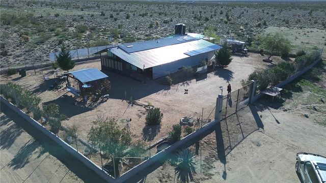 7610 6th Street, Dolan Springs, AZ 86441