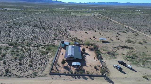 7610 6th Street, Dolan Springs, AZ 86441