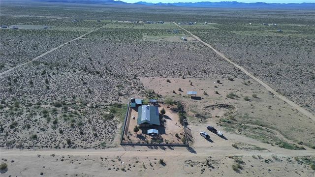 7610 6th Street, Dolan Springs, AZ 86441