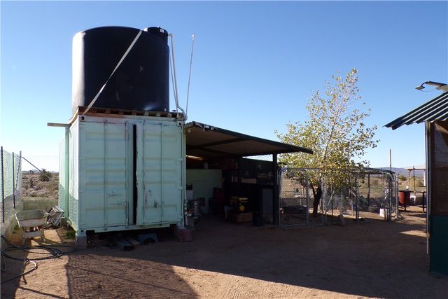 7610 6th Street, Dolan Springs, AZ 86441