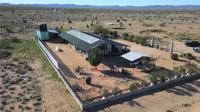 7610 6th Street, Dolan Springs, AZ 86441