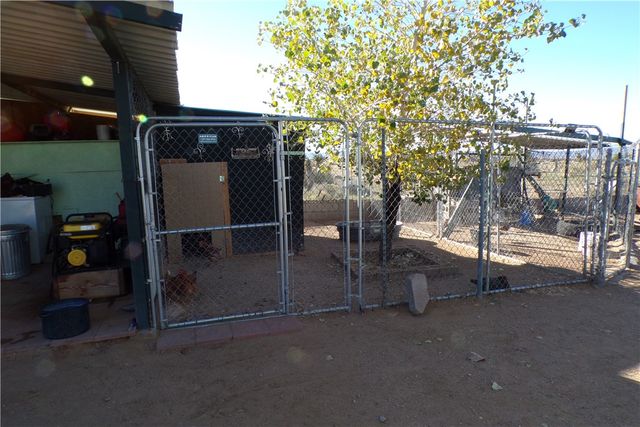 7610 6th Street, Dolan Springs, AZ 86441