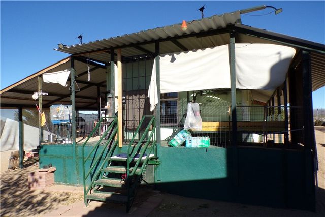 7610 6th Street, Dolan Springs, AZ 86441