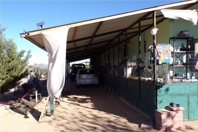 7610 6th Street, Dolan Springs, AZ 86441