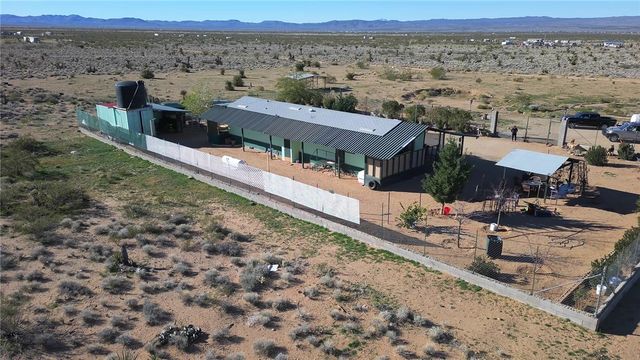 7610 6th Street, Dolan Springs, AZ 86441