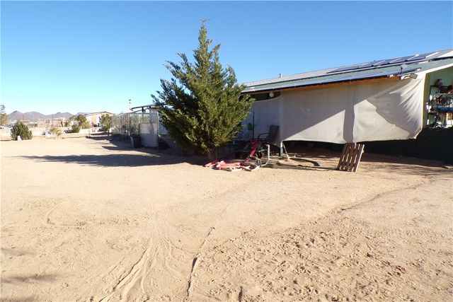 7610 6th Street, Dolan Springs, AZ 86441