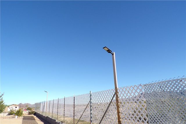 7610 6th Street, Dolan Springs, AZ 86441