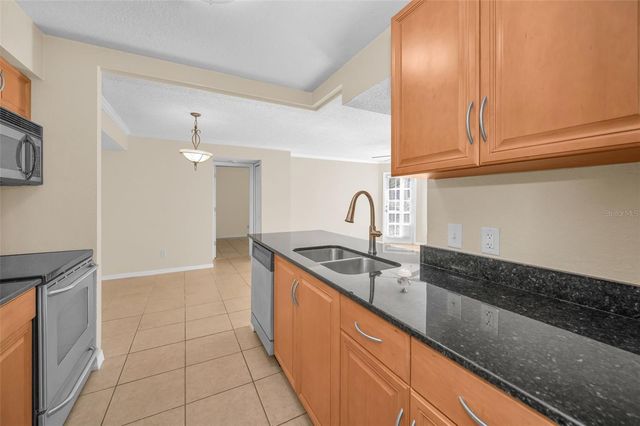 3304 HAVILAND COURT 103, Palm Harbor, FL 34684