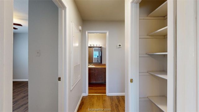 2803 Longmire Drive B, College Station, TX 77845