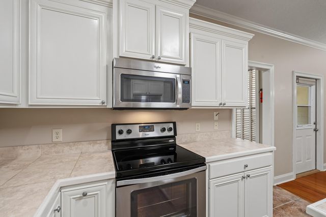 24 Fleur De Lis, Hattiesburg, MS 39402