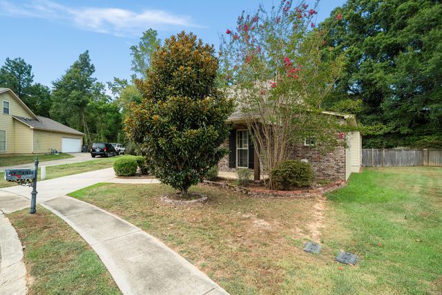 24 Fleur De Lis, Hattiesburg, MS 39402