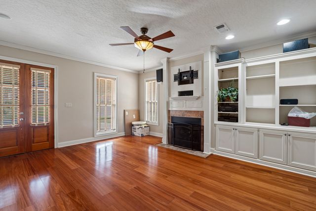 24 Fleur De Lis, Hattiesburg, MS 39402
