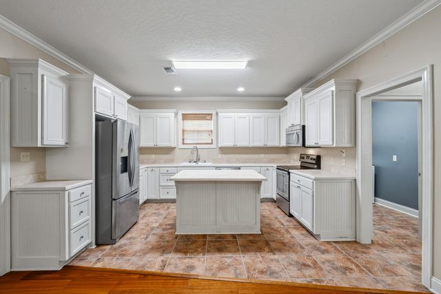 24 Fleur De Lis, Hattiesburg, MS 39402