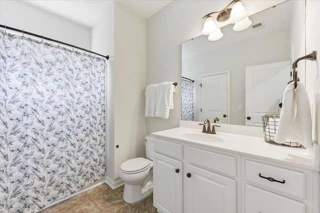 8485 Middle River Way, North Charleston, SC 29420
