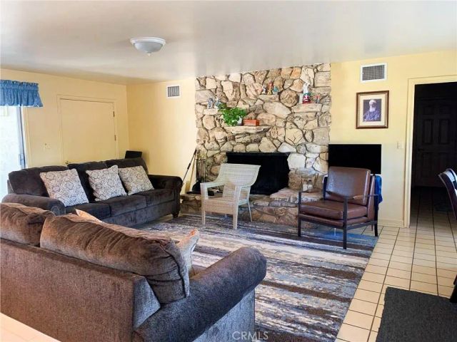 17033 Rayen, Northridge, CA 91325