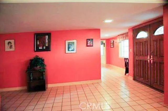 17033 Rayen, Northridge, CA 91325