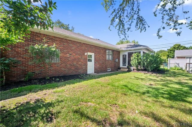 35 Calderwood Drive, Cheektowaga, NY 14215