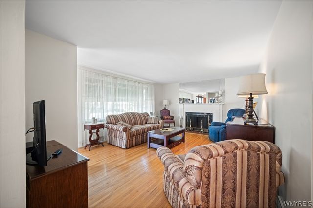 35 Calderwood Drive, Cheektowaga, NY 14215