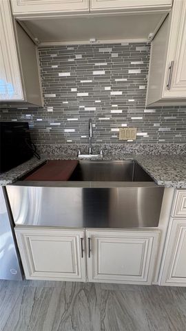 1723 Plumbwood Way, Houston, TX 77058