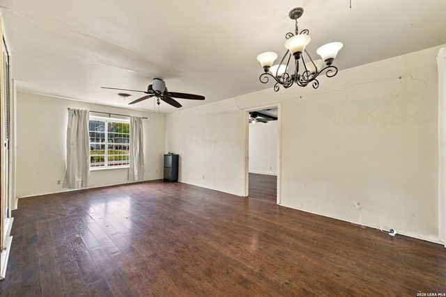 5703 Seacomber Pl, San Antonio, TX 78242