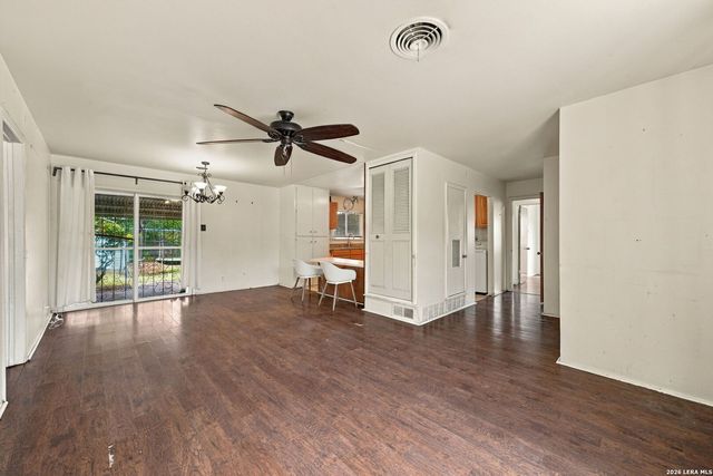 5703 Seacomber Pl, San Antonio, TX 78242