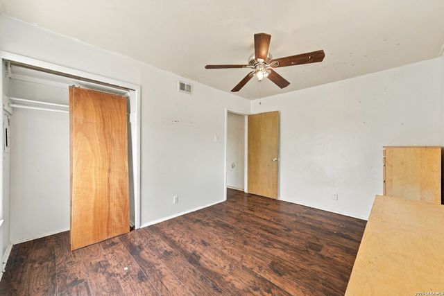 5703 Seacomber Pl, San Antonio, TX 78242
