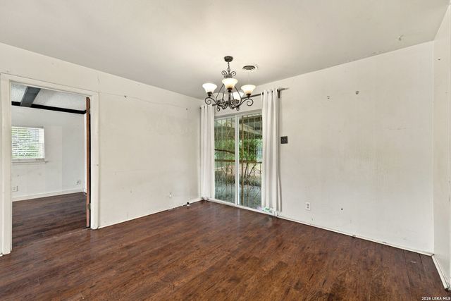 5703 Seacomber Pl, San Antonio, TX 78242