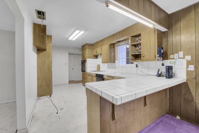 8734 Hermosa Court, Stockton, CA 95210