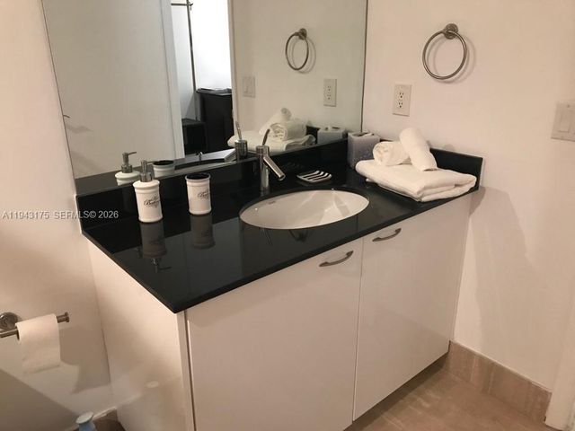 15811 Collins Ave 803, Sunny Isles Beach, FL 33160