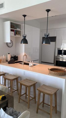 15811 Collins Ave 803, Sunny Isles Beach, FL 33160