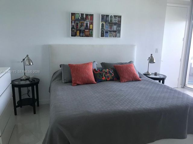 15811 Collins Ave 803, Sunny Isles Beach, FL 33160