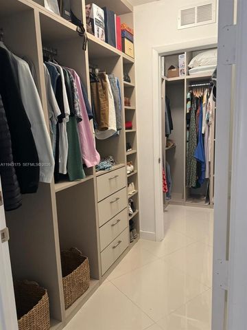 15811 Collins Ave 803, Sunny Isles Beach, FL 33160