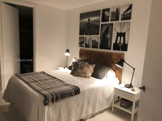 15811 Collins Ave 803, Sunny Isles Beach, FL 33160