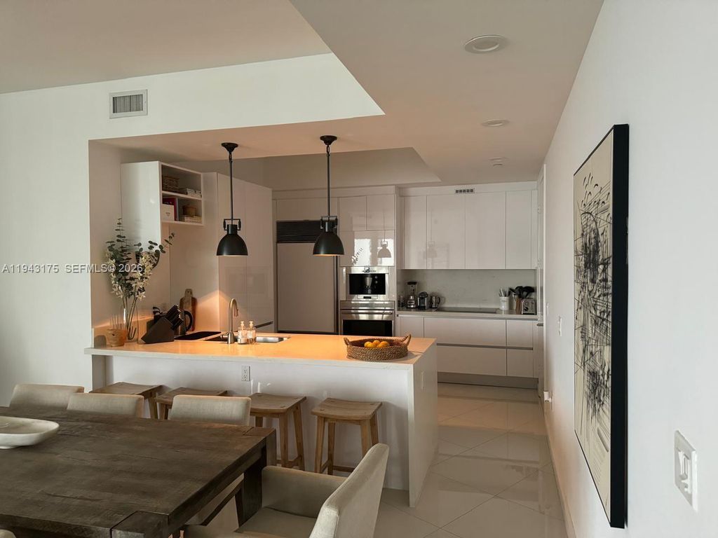 15811 Collins Ave 803, Sunny Isles Beach, FL 33160