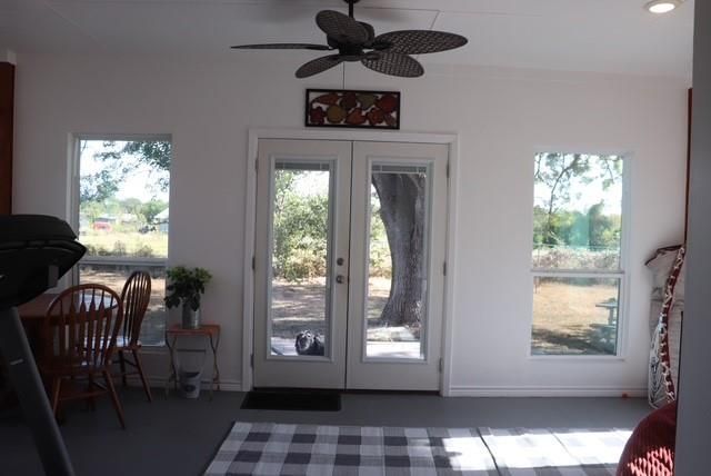 913 7th ST, Lexington, TX 78947